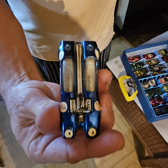 Hot Wheels - Picture 4 of 4